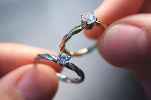 Як відрізнити справжній діамант від підробки: поради ювелірів  - Ювелірний Дім LUNET 📞 +380981850119